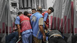 U.S.-Backed Aid Group Faces Hamas Bounties, 12 Local Workers Killed Amid Calls for UNRWA Reinstatement in Gaza Ceasefire Talks