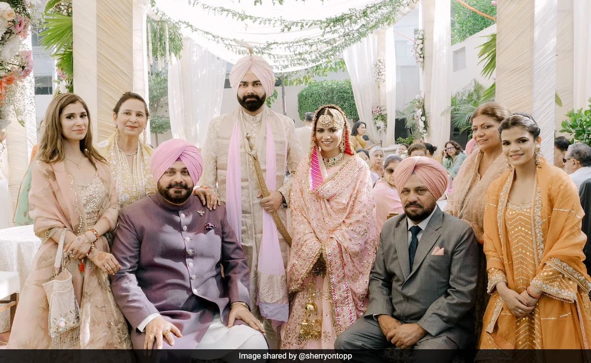 Image for Navjot Singh Sidhu's Enduring Love Story: A Journey with Navjot Kaur Sidhu