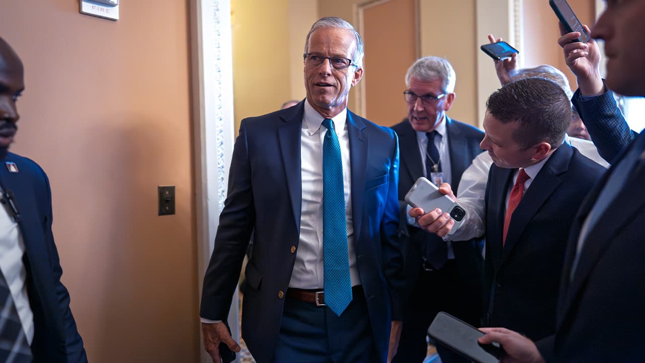 Image for U.S. Senate Advances Major Trump Bill 51-49, Clearing Procedural Hurdle for Debate