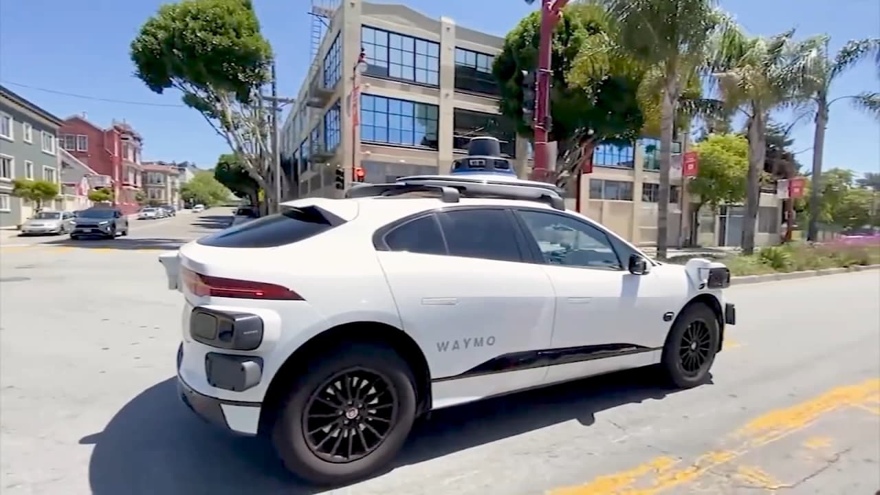 Image for Waymo Secures Approval for Phased Operations at San Francisco International Airport