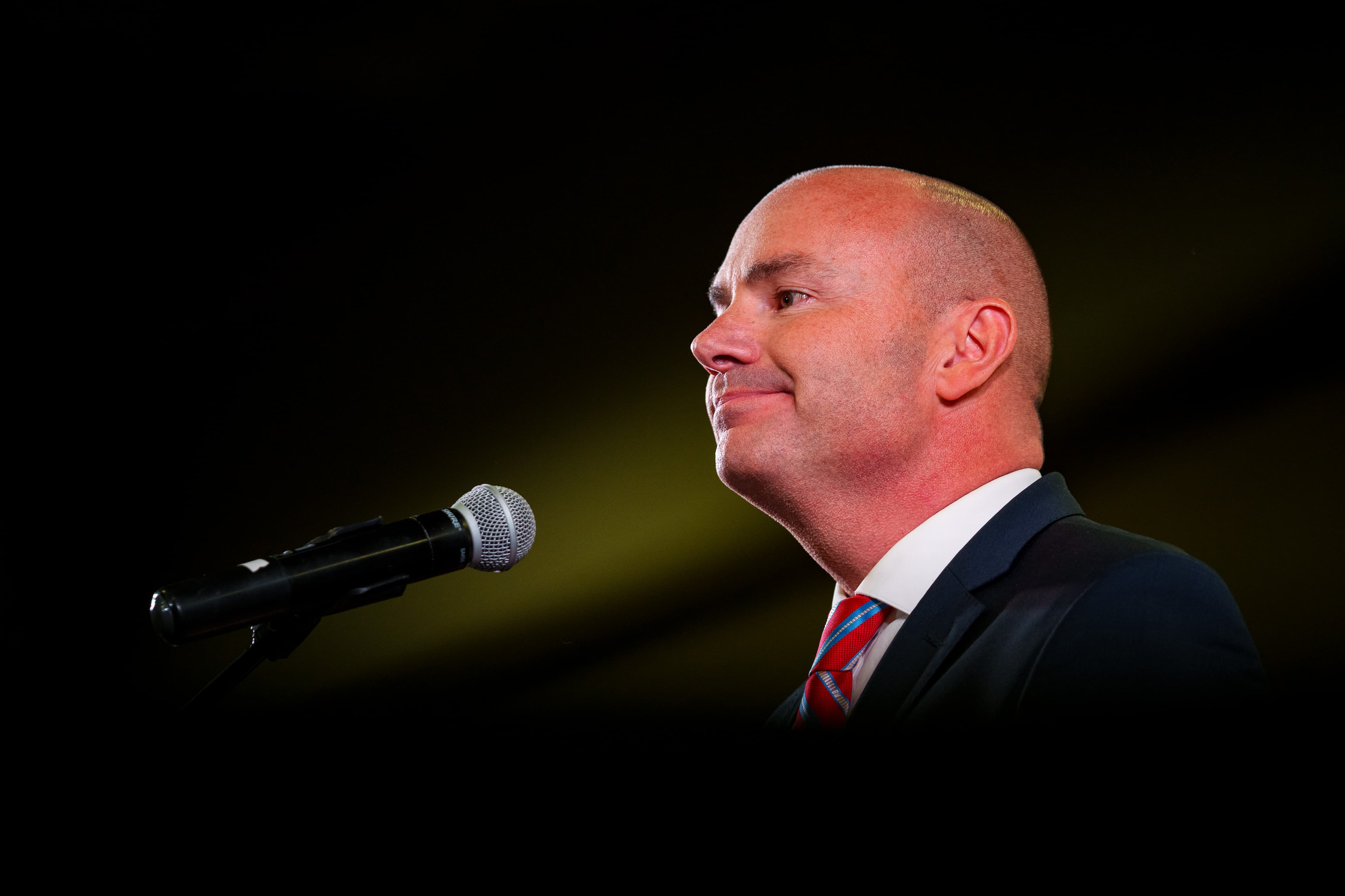 Image for Senator Mike Lee's SAVE Act Mandates Voter Citizenship Proof, Drawing Criticism Over Lack of Widespread Non-Citizen Voting Evidence