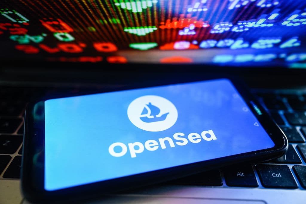 Image for OpenSea Reinvents as Multi-Chain Crypto Aggregator, Records Over $2.6 Billion in October Volume