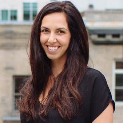 Image for Gagan Biyani Praises Arielle Jackson's "Mastery" in Business Positioning and Naming