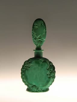 1930s Malachite Glass Perfume Bottle by Riedel-Produced Ingrid Brand Highlights Art Deco Era's Artistic Trends