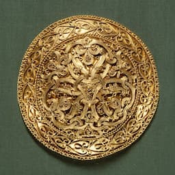 10th Century Viking Gold Brooches: Scarcity Confirms Elite Status and Advanced Artistry