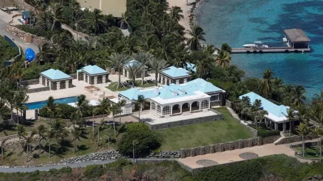 Image for Tweet Claims "Sickening Picture" Reveals Insider Knowledge of Epstein's Little St. James Crimes