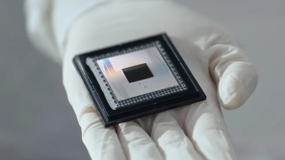Image for Google's "Willow" Chip Achieves 13,000x Speedup in Quantum Advantage Breakthrough
