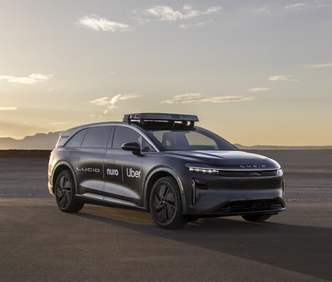 Image for Uber Commits Over 20,000 Lucid Robotaxis with Nuro Tech in Major Autonomous Push
