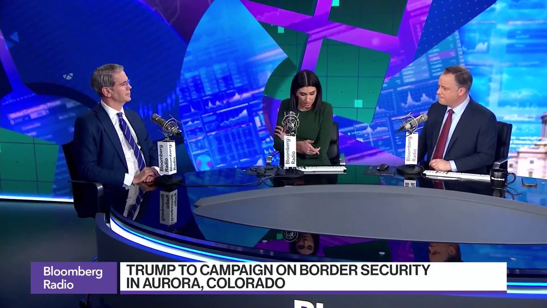 Image for Economic Research Suggests Immigration's Long-Term Wage Impact on Natives is Neutral to Positive, Fiscal Effects Nuanced