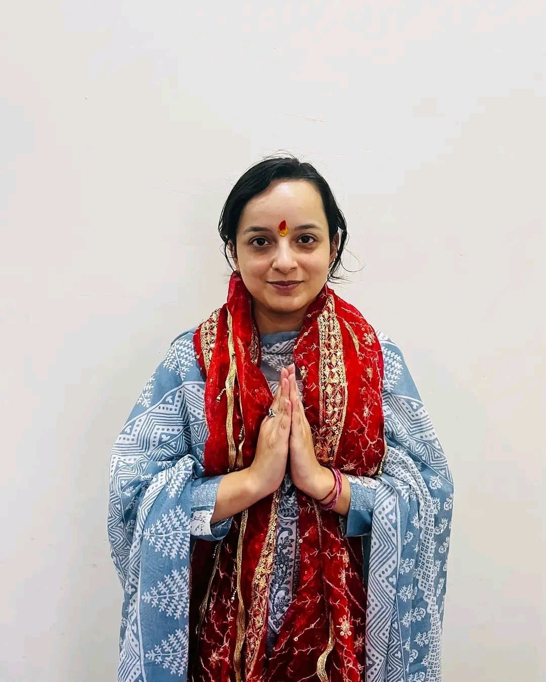 Image for Shagun Parihar (BJP’s Kishtwar candidate who lost father and uncle in terror attack)
