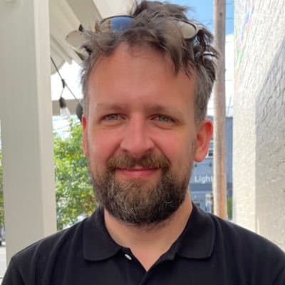 Image for Edward Grefenstette Criticizes "Instagrammafication" of AI Research, Prioritizing Image Over Substance