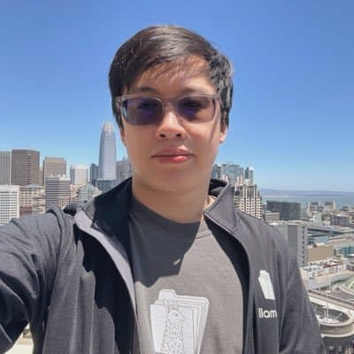 Image for Michael Tsai Predicts Rise of 'AI Addicts' and 'Matrix 4 Bots' Amidst Accelerationist Views