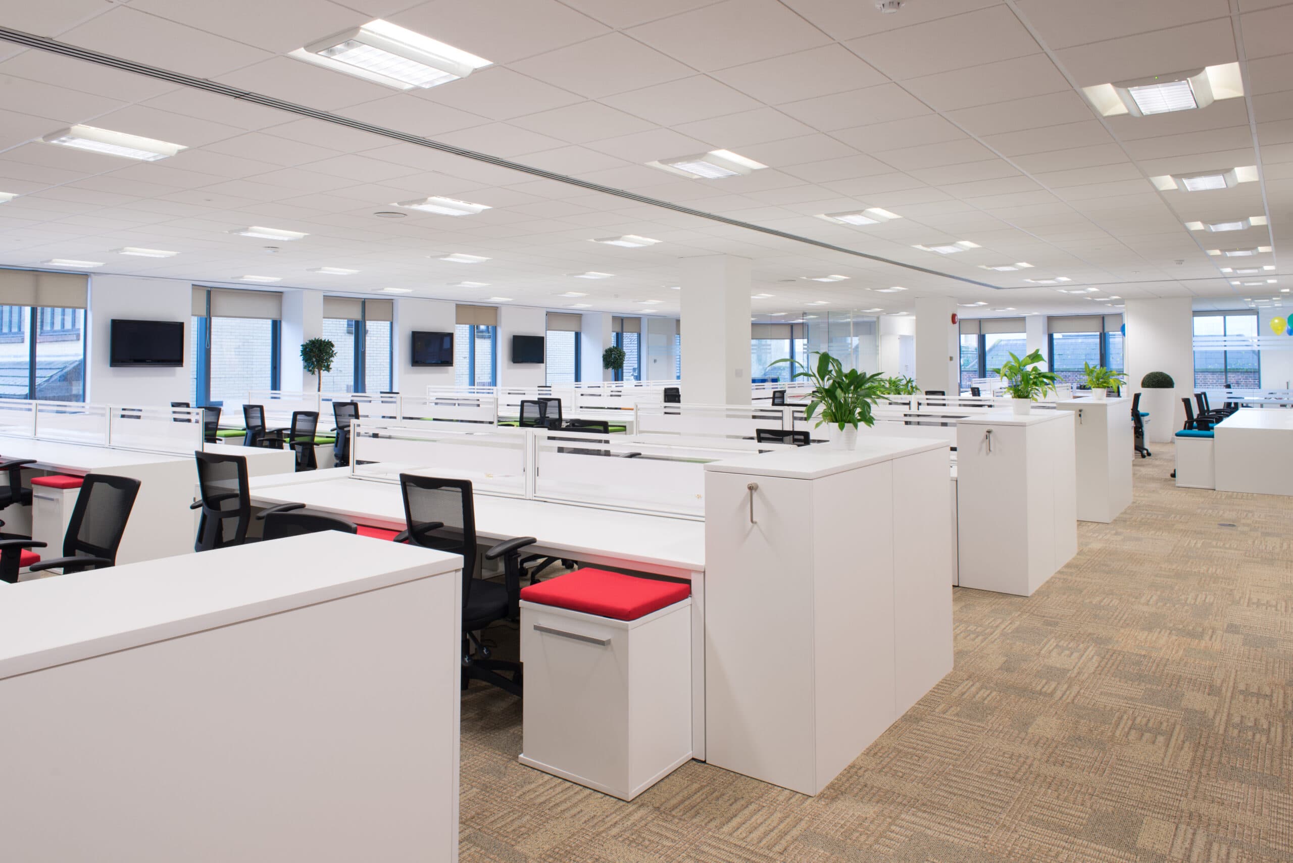 Image for Federal Agencies Spent $4.6 Billion on Furniture Since 2020 Amidst Widespread Remote Work