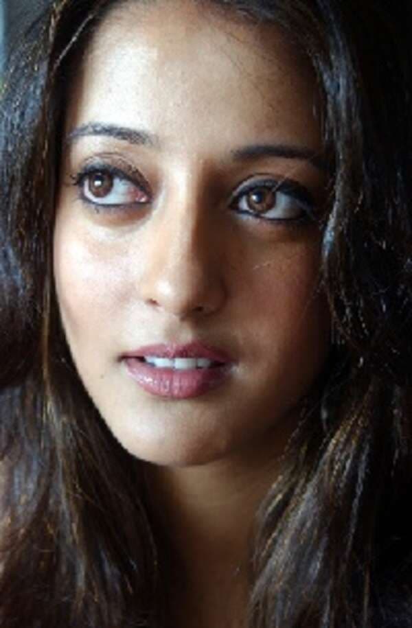 Image for Beyond the Silver Screen: Tracing Raima Sen's Romantic Journey from Kunal Kapoor to Kalikesh Narayan Singh Deo and Her Evolving Views on Love