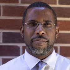 Image for Conservative Commentator Kevin Briggins Urges Right to Denounce Extremes and Avoid Left's Playbook