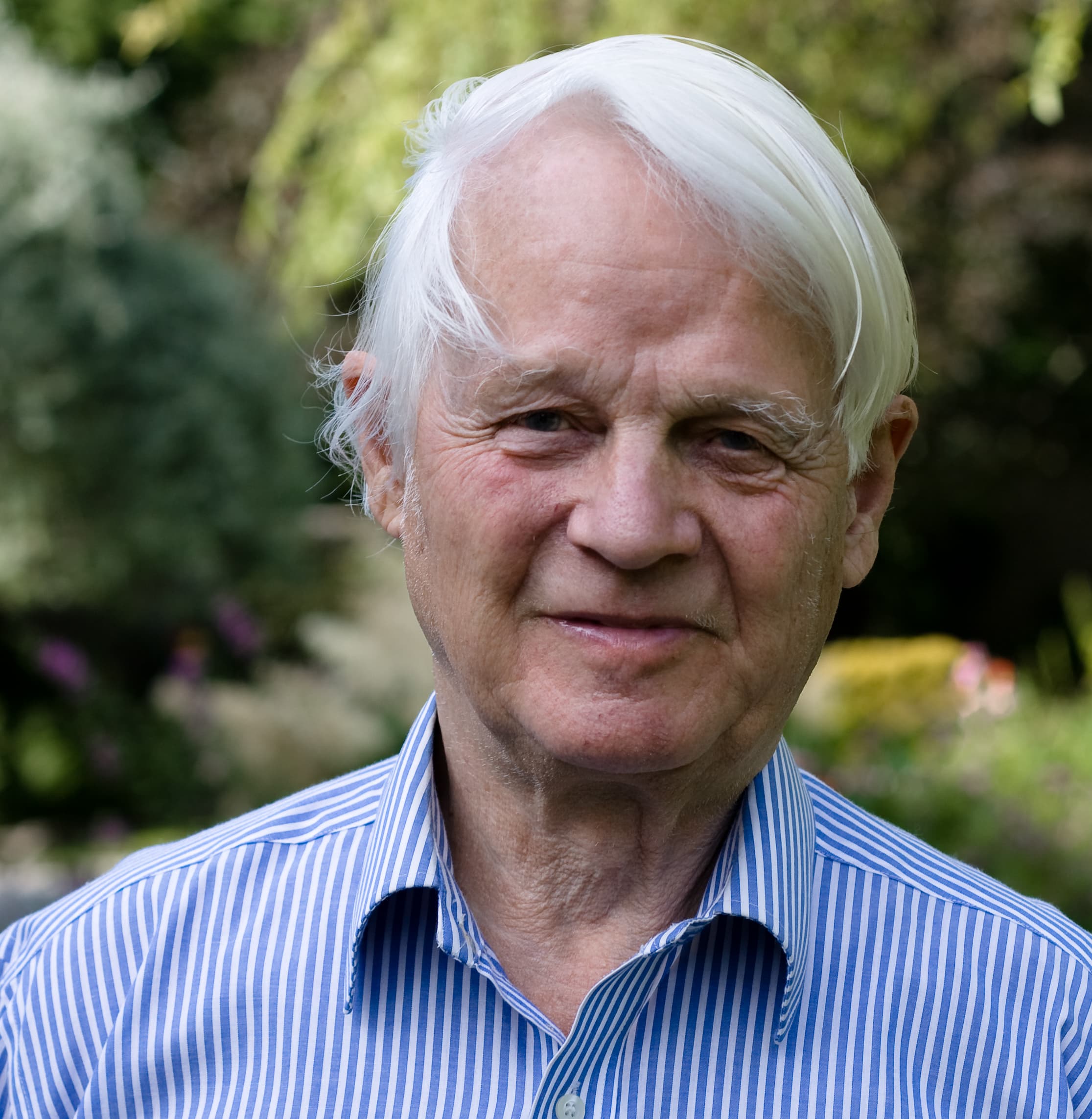 Image for Controversial IQ Research by Richard Lynn Deemed "Flat Lie" by Critics