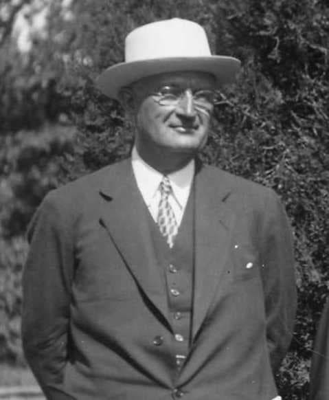 Image for Harvey Couch Jr. (Arkansas Capital Corporation): 10 Key Things You Must Know