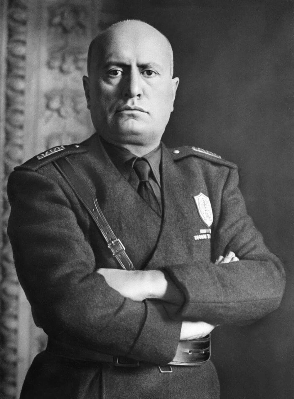 Image for Mussolini Solidifies Power, Outlaws Socialist Parties in Italy by 1926