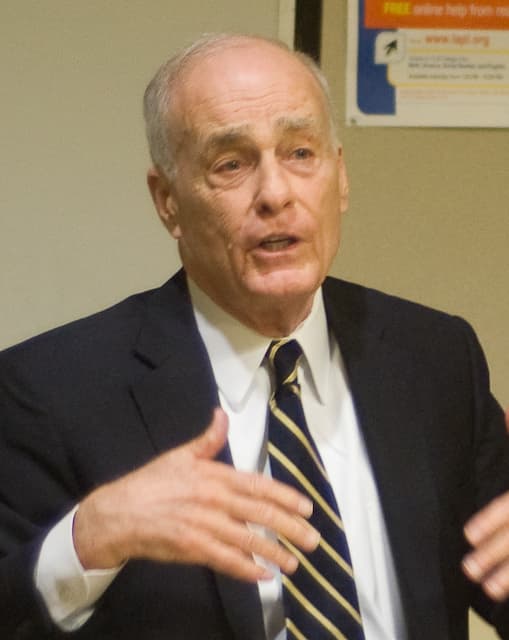 Image for Vincent Bugliosi's Legacy: Prosecutor's Anti-Conspiracy Stance Contrasted with New Accusations