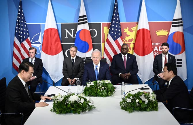 Image for US, Japan, South Korea Issue First Trilateral Warning on Taiwan Strait Destabilization