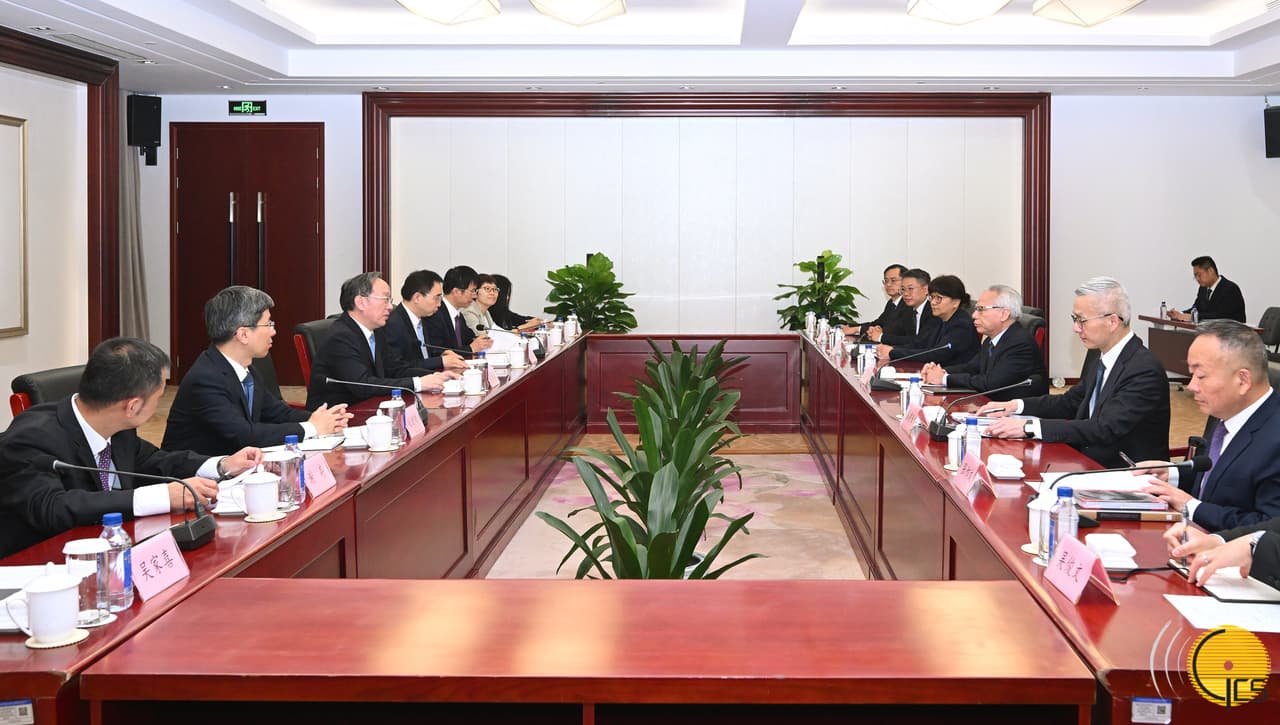 Image for China's Battery Capacity to Exceed 6 TWh, MIIT Minister Warns Against 'Excessive Competition'