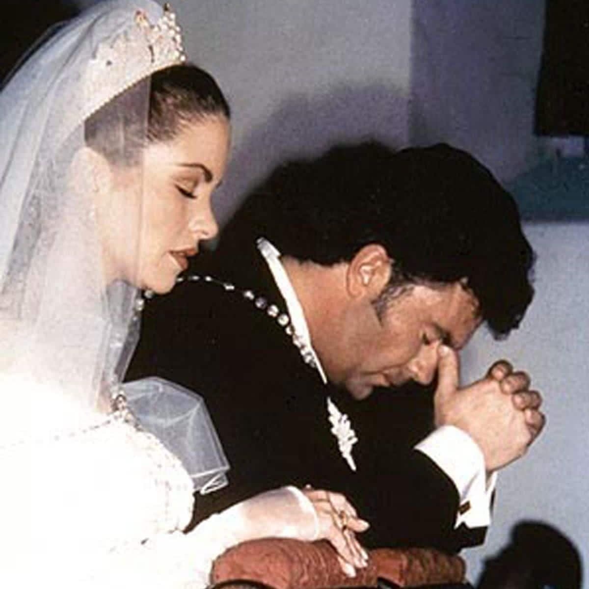 Image for Lucero's Enduring Love Story: From Manuel Mijares to Michel Kuri