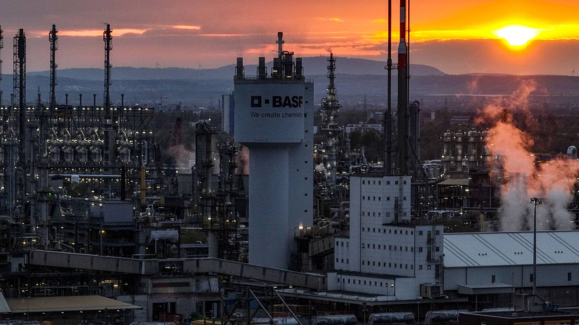 Image for Germany's Industrial Sector Faces Mounting Headwinds Amid High Energy Costs and Global Competition
