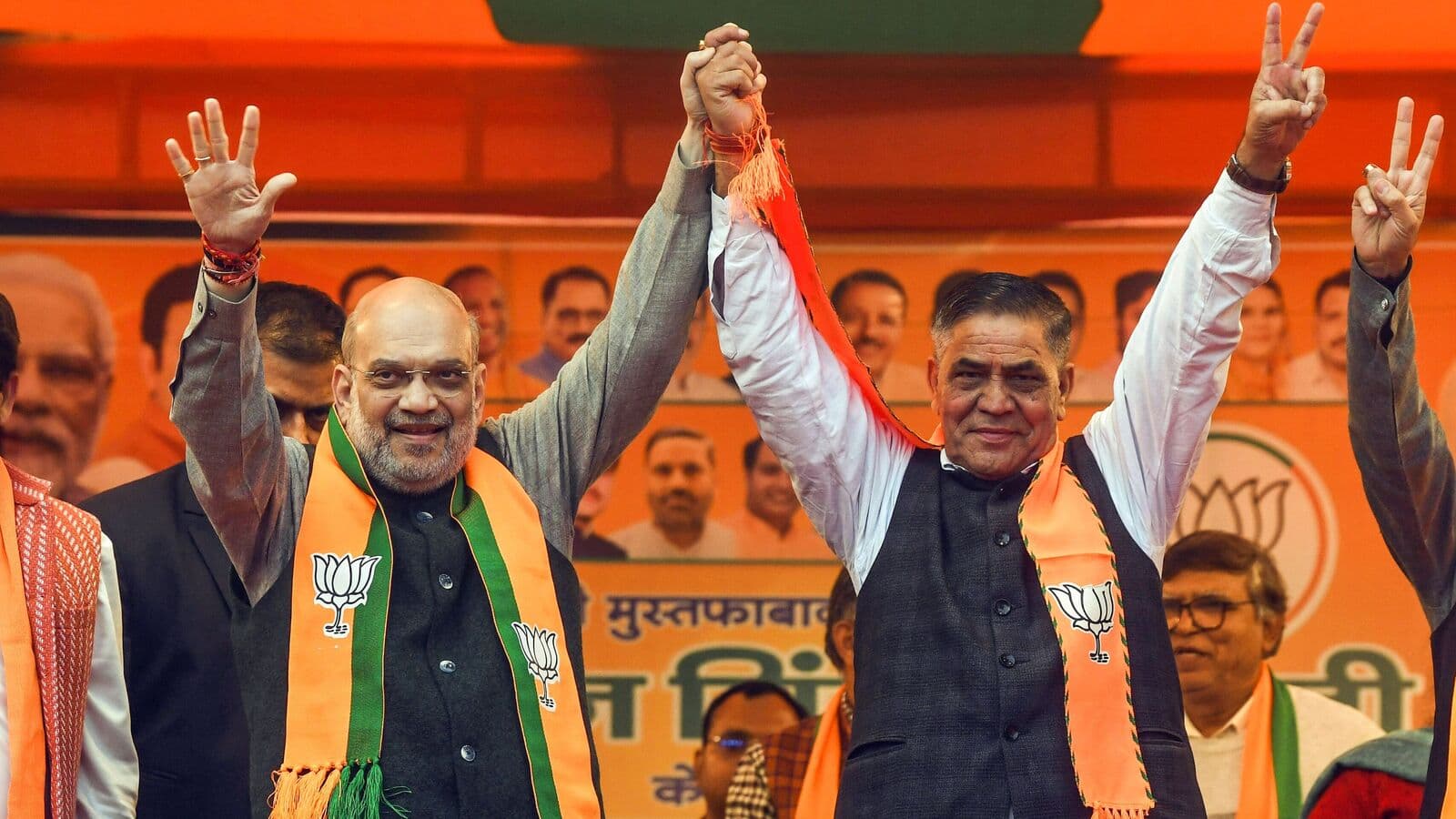Image for BJP's Mohan Singh Bisht Secures Mustafabad Victory by 17,578 Votes in Fierce Four-Way Contest