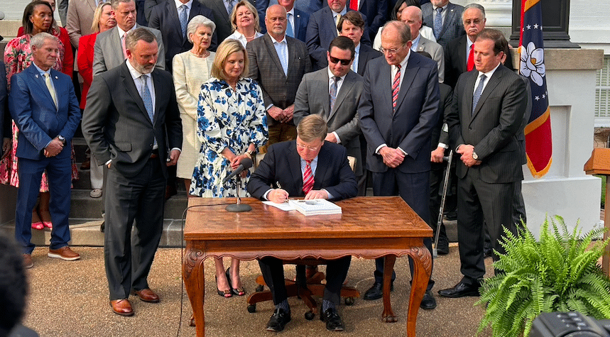 Image for Mississippi Sets Course to Eliminate Individual Income Tax by 2040, Advocates Celebrate Award