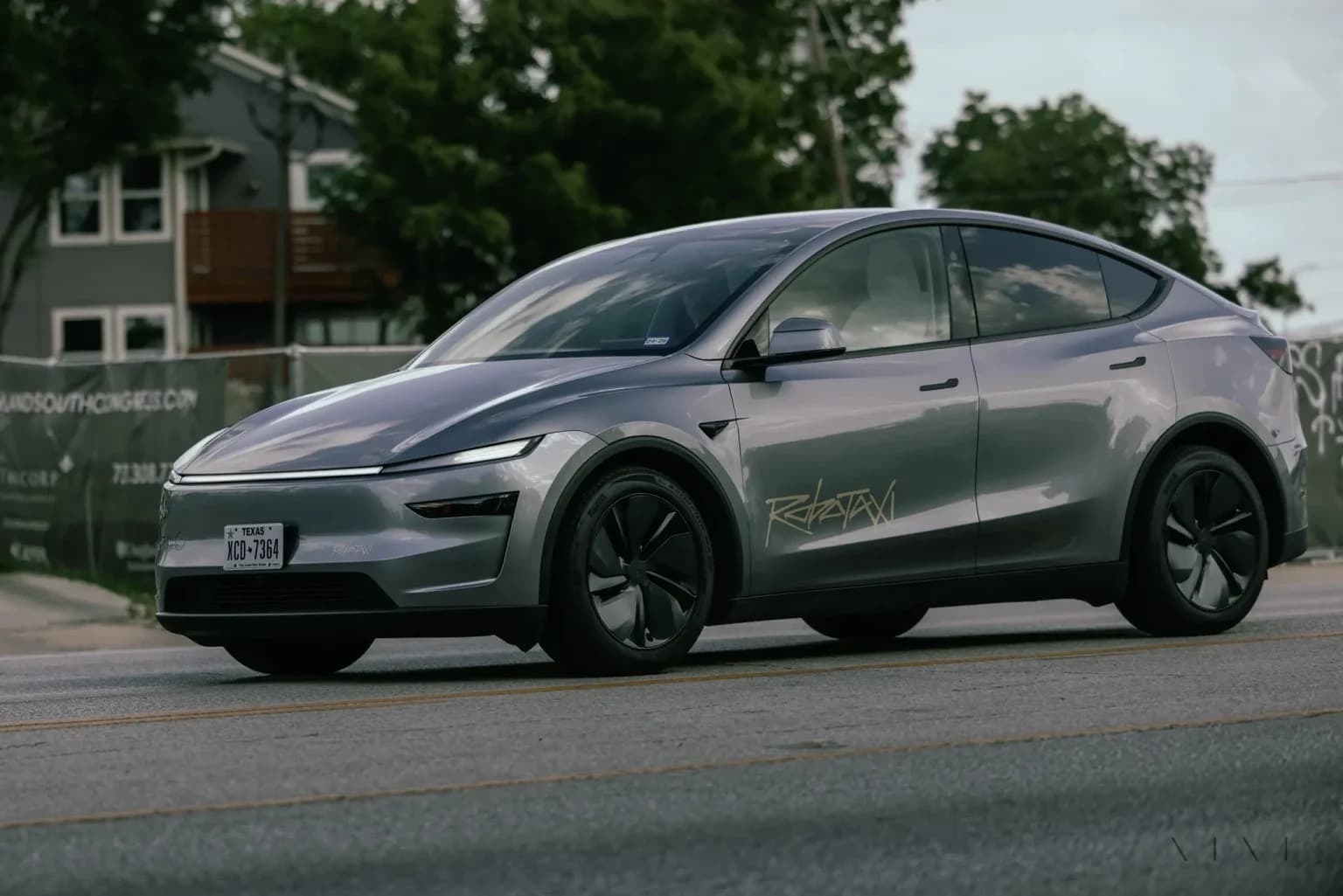 Image for Tesla Robotaxi App Enhances Pickup Experience Amidst Austin Service Expansion
