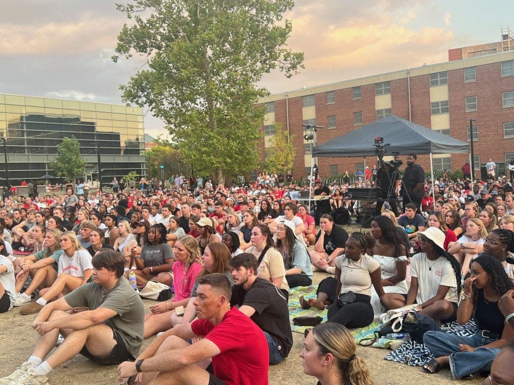 Image for Ohio State Football Players' Second Annual 'Invitation to Jesus' Draws Over 2,000