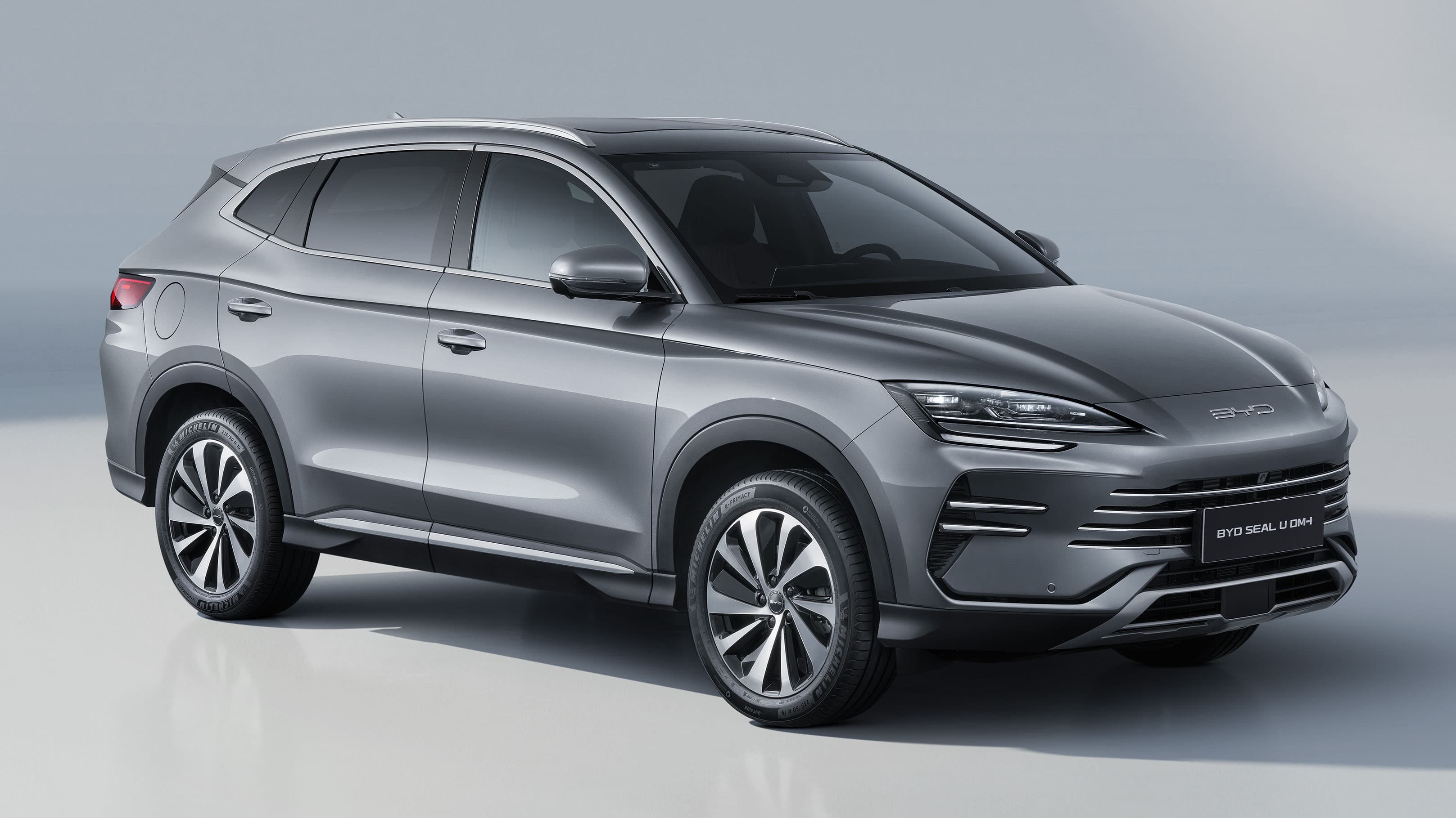 Image for BYD's Fifth-Generation Hybrid System Achieves 80 MPG Equivalent Fuel Economy