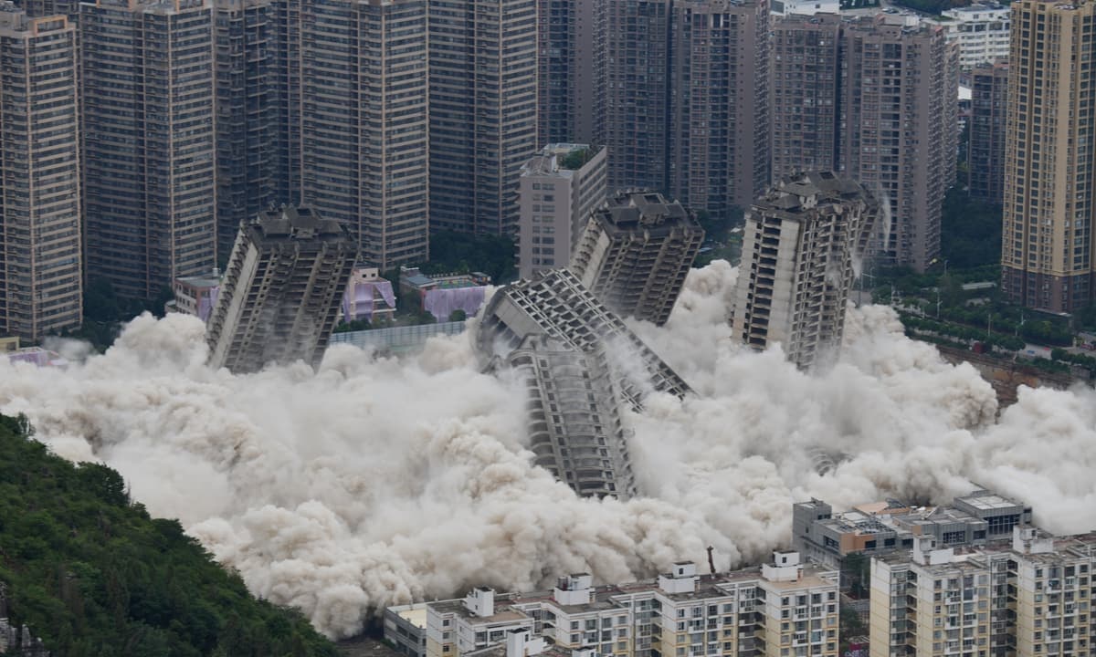 Image for China's New Home Prices Fall 2.8% Year-on-Year in July Amid Persistent Property Slump