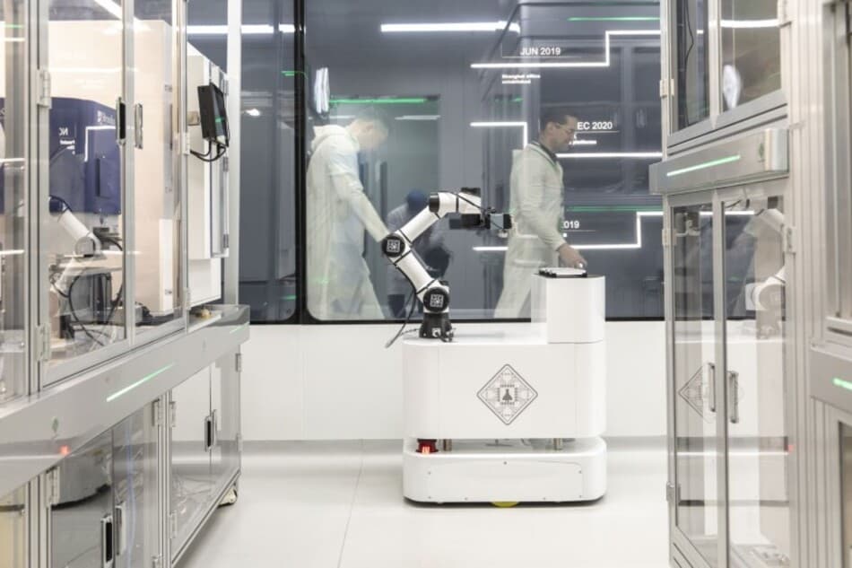 Image for DrugReflector AI Achieves 17x Better Hit-Finding in Drug Discovery, Doubling Success Rate