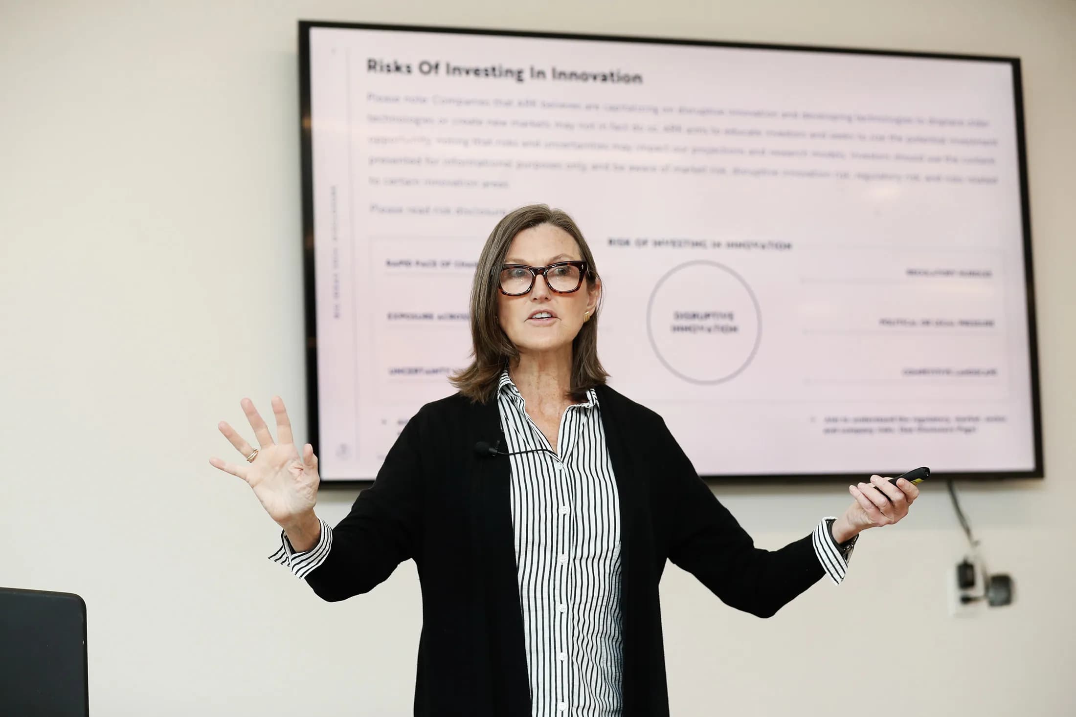 Image for Florida's Anti-ESG Stance Aligns with ARK Invest's Relocation, Drawing Praise from Cathie Wood