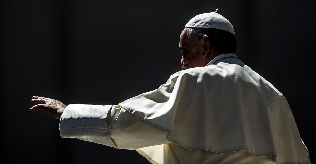 Image for Garry Kasparov Urges Pope Francis to Name Russia as Aggressor in Ukraine, Citing Papal Precedent