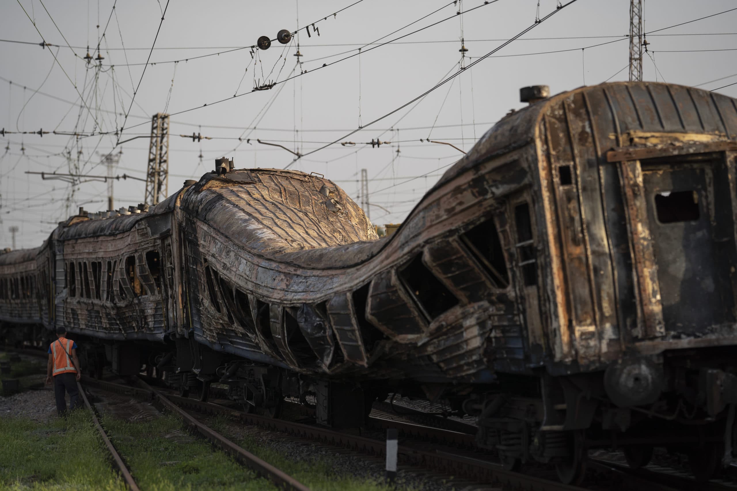 Image for Ukrainian Strike Disrupts Russian Fuel Logistics in Zaporizhzhia, Severing Key Rail Line