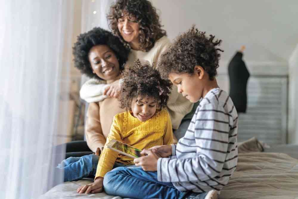 Image for Over Half of US Families Now Blended, Raising Concerns Over Unspoken Resentment in Step-Parenting