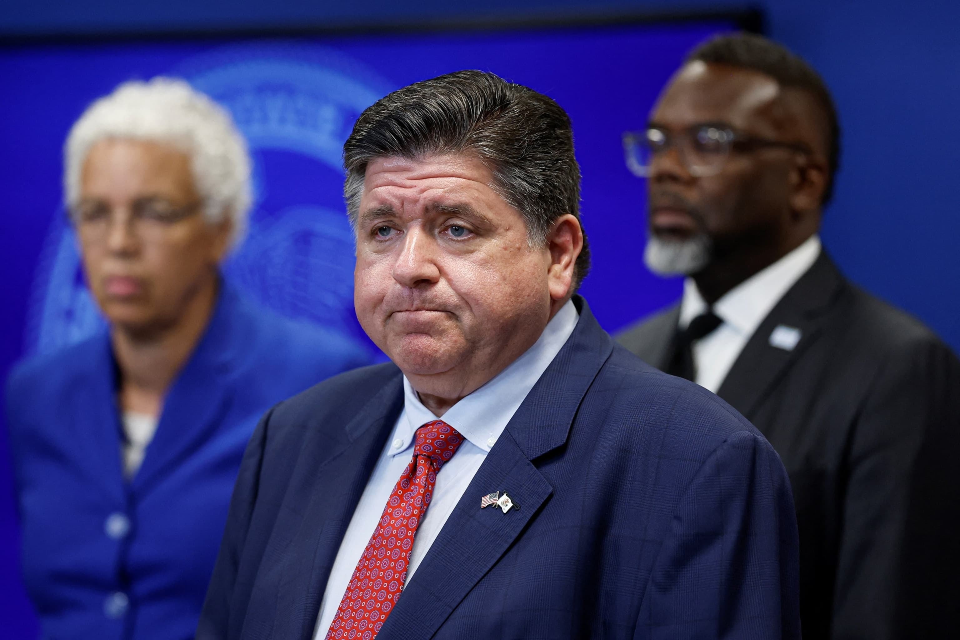 Image for Pritzker Pivots to Trump After Reporter Cites 54 Shot, 7 Dead Weekend