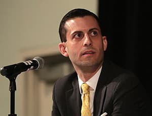 Image for Economist Alex Nowrasteh Dismisses "Brain Drain" as Flawed Argument for Immigration Restrictions