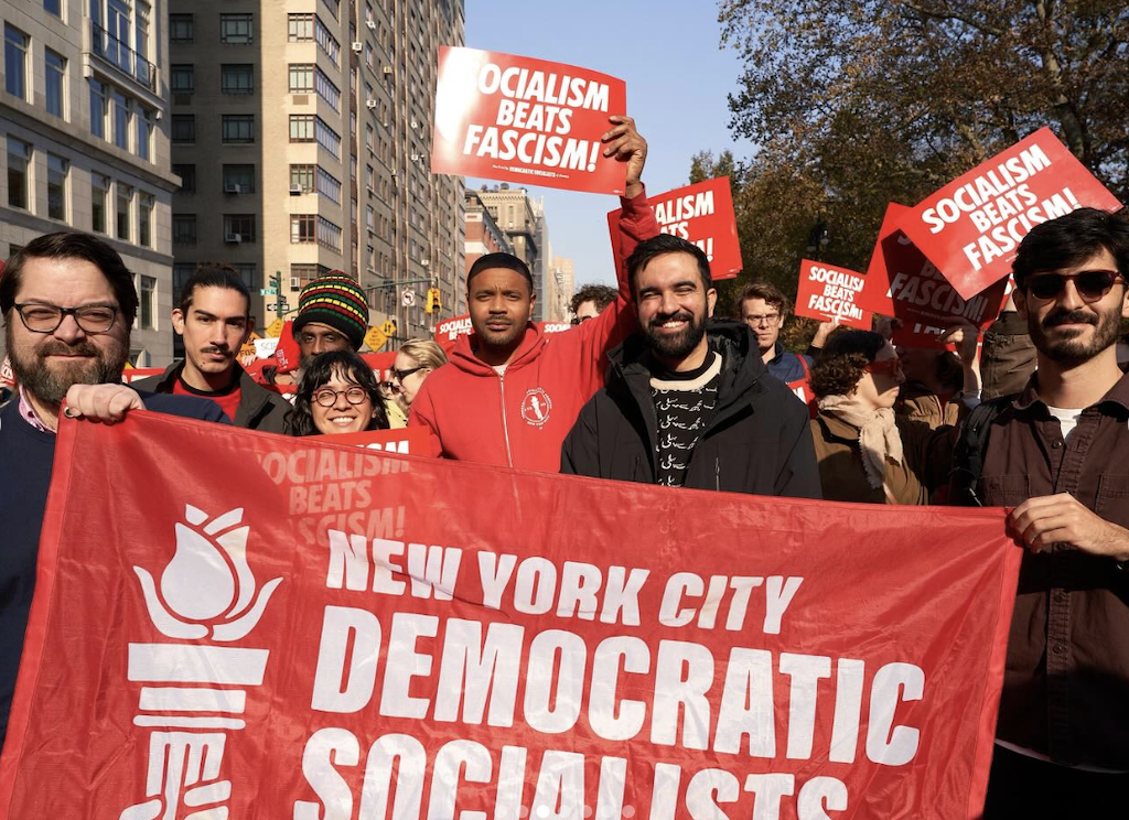 Image for Progressive Wave Challenges Democratic Establishment, Citing "Class Warfare"