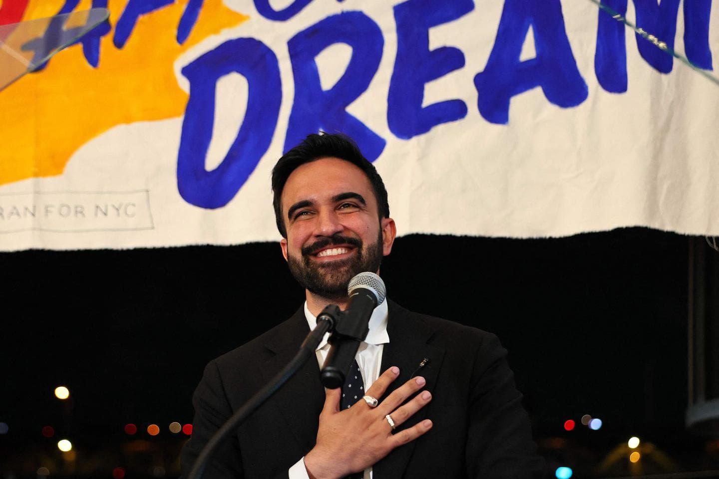 Image for 55% of U.S. Adults View Capitalism Positively Amidst Debate on 'Rhetorical Socialism'