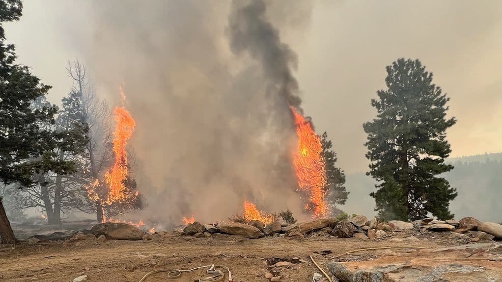 Image for Flat Fire Burns 23,000 Acres in Central Oregon; Official Investigations Debunk Homeless Encampment Origin Claims