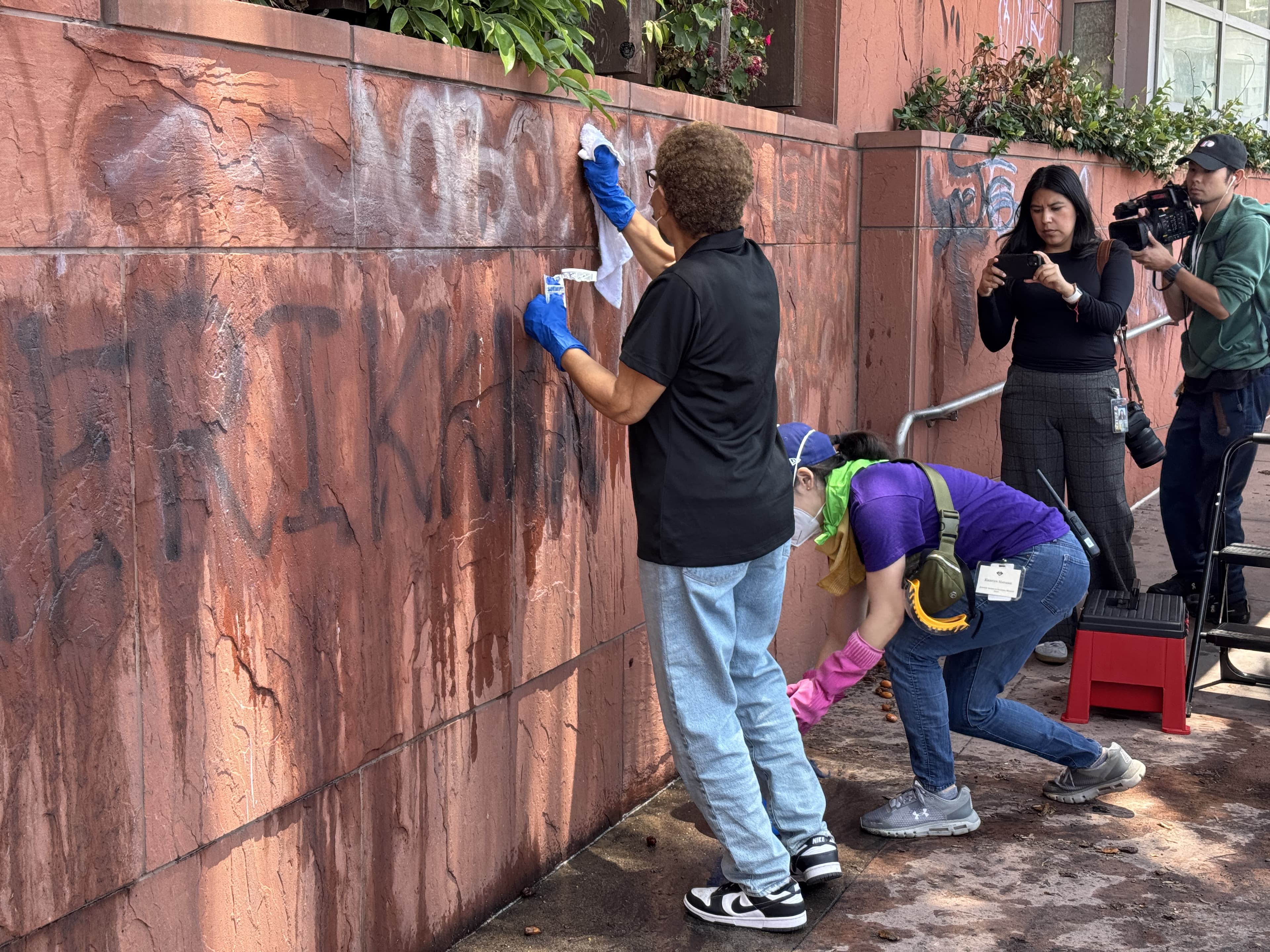 Image for Mayor Bass Faces Scrutiny Over Swift Graffiti Removal on Dirt Lot Amid Broader LA Vandalism Concerns