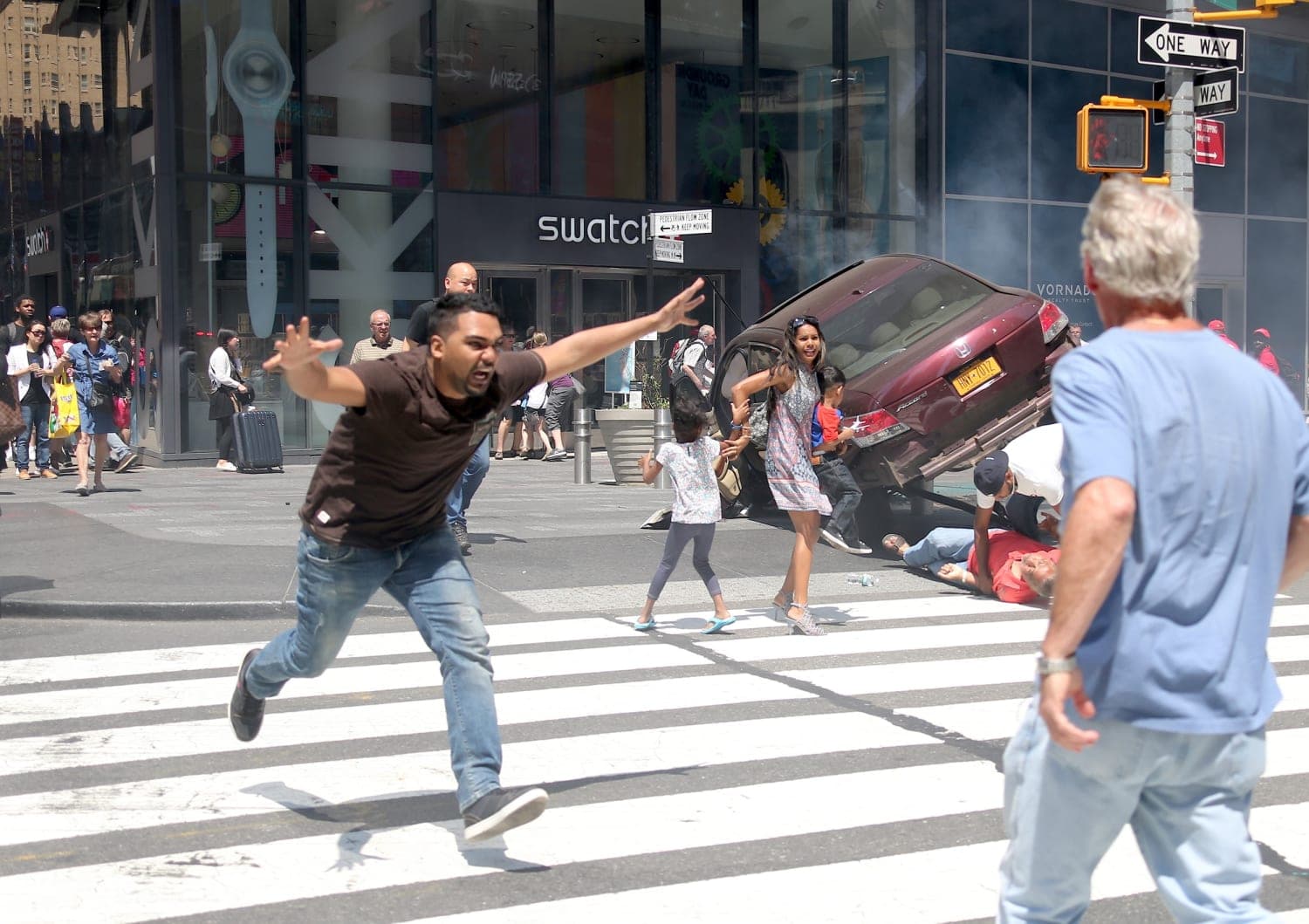Image for Times Square Felony Assaults Rise 7% Amid Recent Spate of Violent Incidents