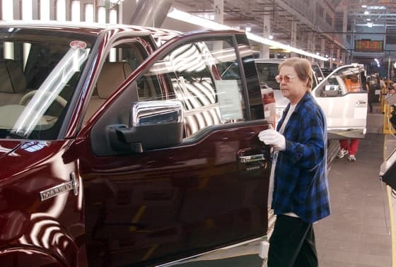 Image for US Mega Projects Face 546,000 Worker Shortfall, Driving Push for Advanced Technology