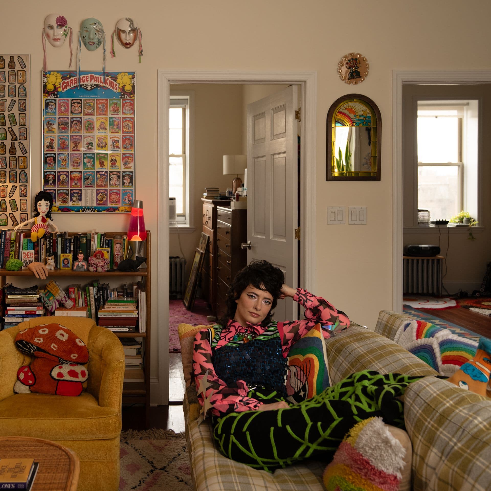 Image for The New Yorker Celebrates Centenary with Gillian Laub's Intimate Portraits of 29 Notable New Yorkers