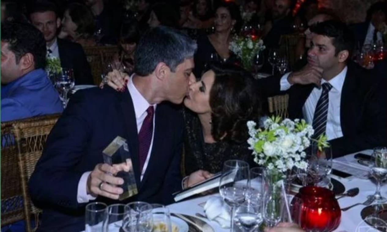 Image for From News Desk to Nuptials: William Bonner's Enduring Love Story with Fátima Bernardes and Natasha Dantas