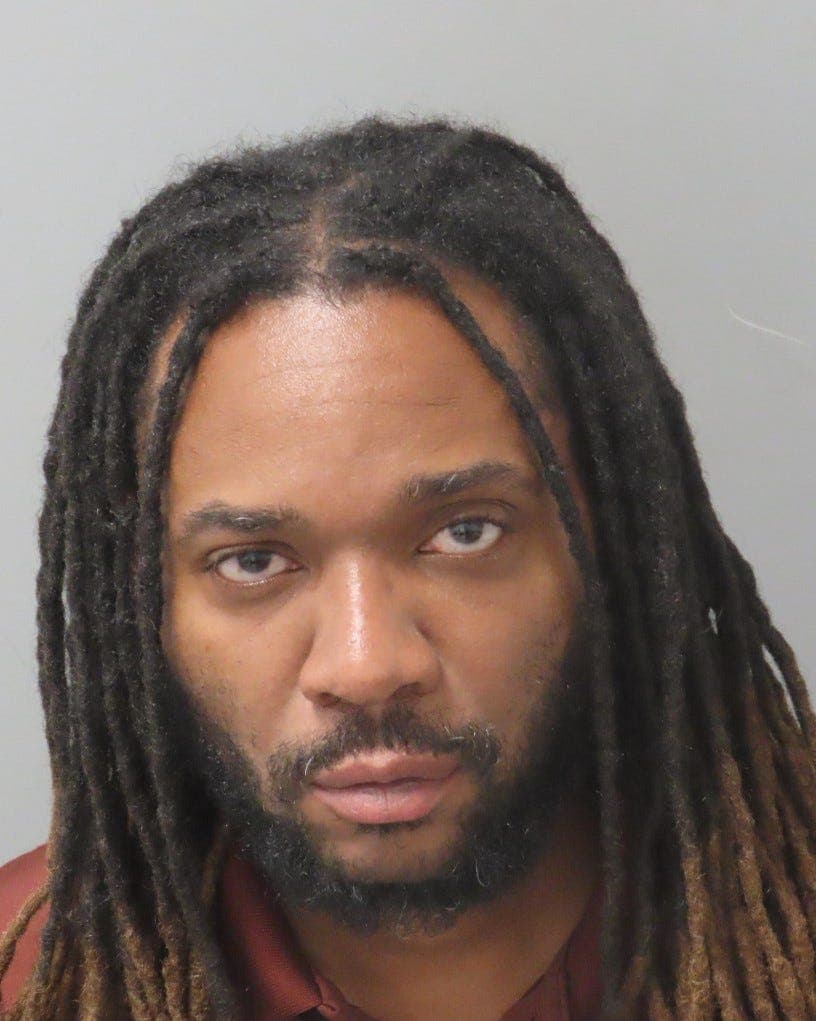 Image for Murder Suspect in 2008 St. Louis Officer Killing Released on $5,000 Bond