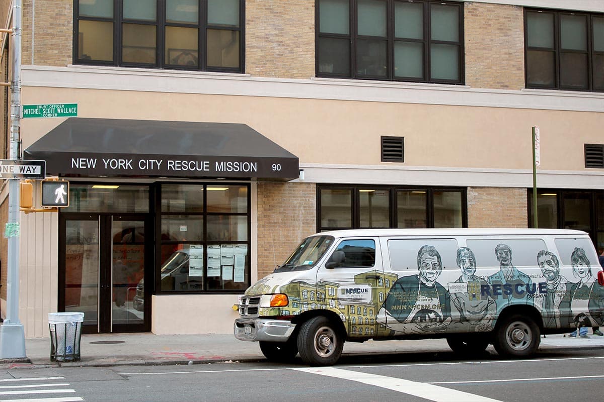 Image for Construction Worker Rescued After 30-Foot Manhole Fall in Washington Heights